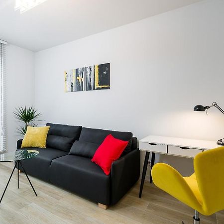 Apartments Poznan Fabryczna By Renters מראה חיצוני תמונה