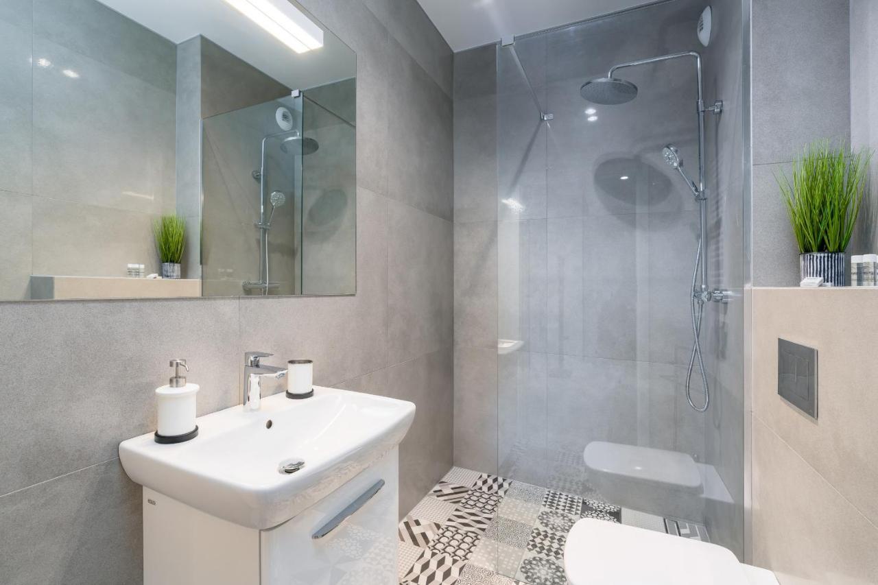 Apartments Poznan Fabryczna By Renters מראה חיצוני תמונה