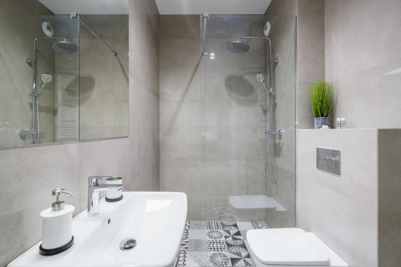 Apartments Poznan Fabryczna By Renters מראה חיצוני תמונה
